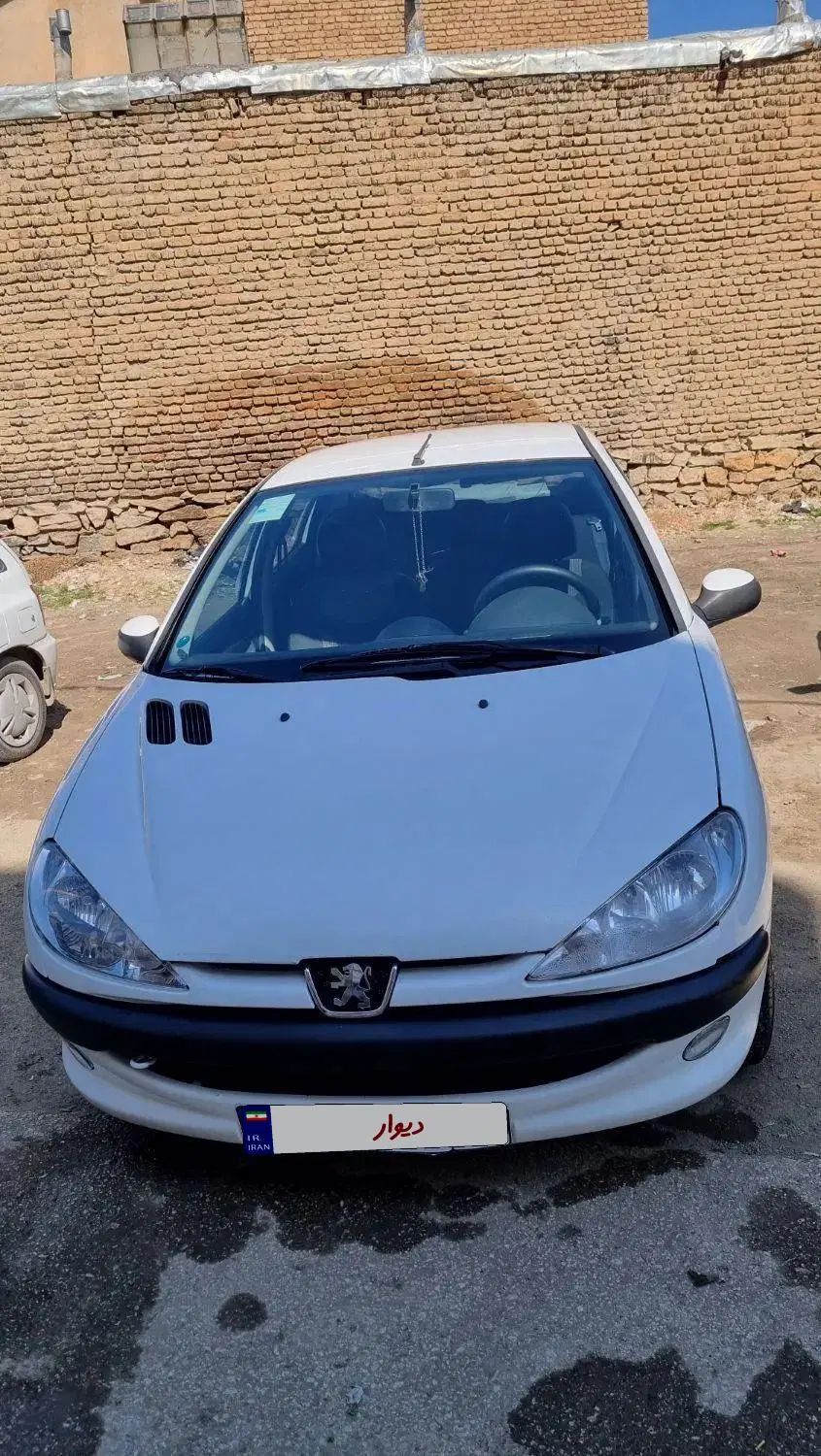 پژو ۲۰۶ صندوق دار v8 - 1397
