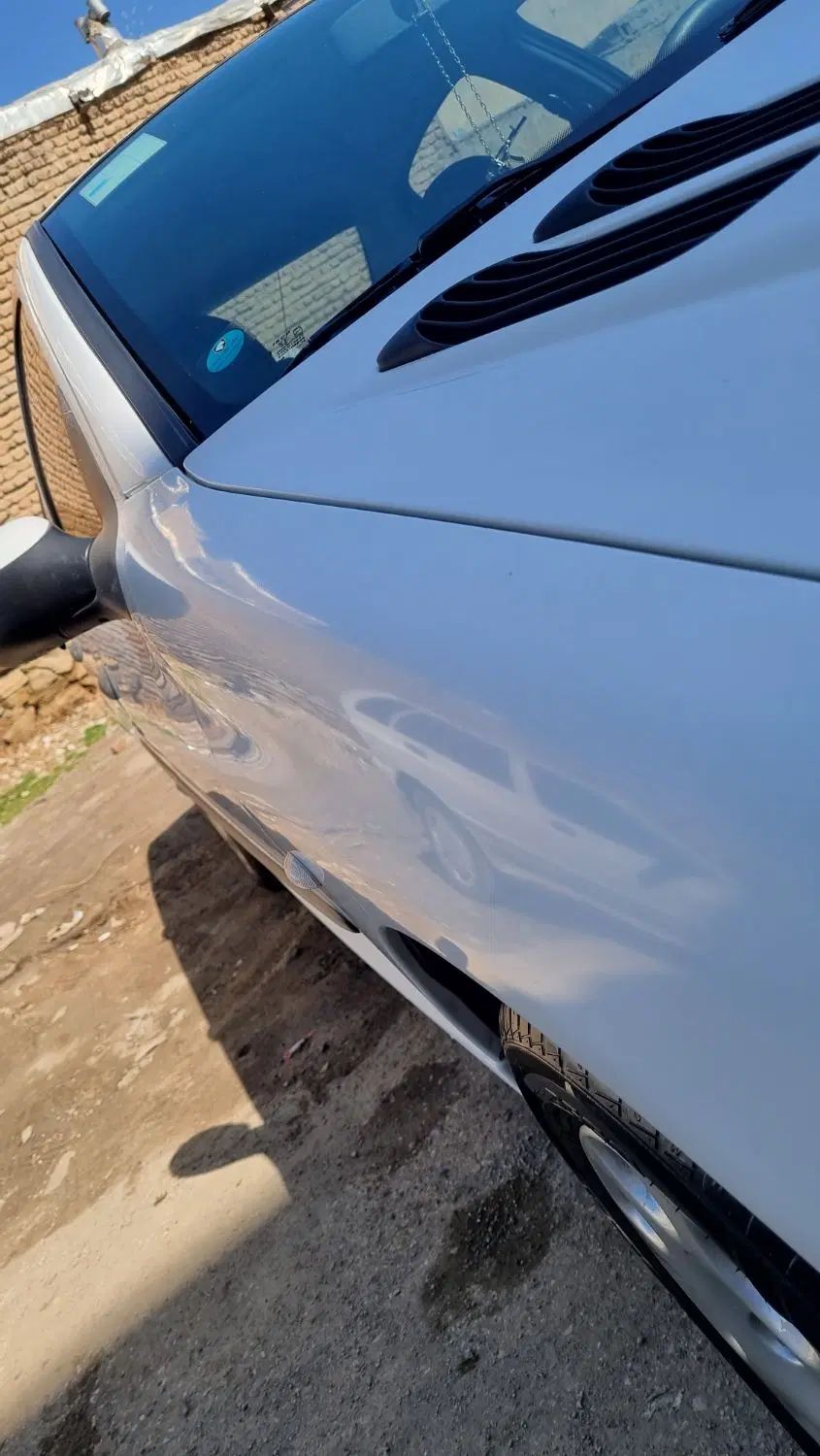 پژو ۲۰۶ صندوق دار v8 - 1397