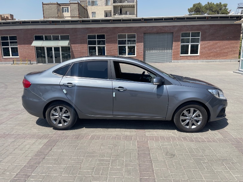 جک J4 اتوماتیک آپشنال - 1403