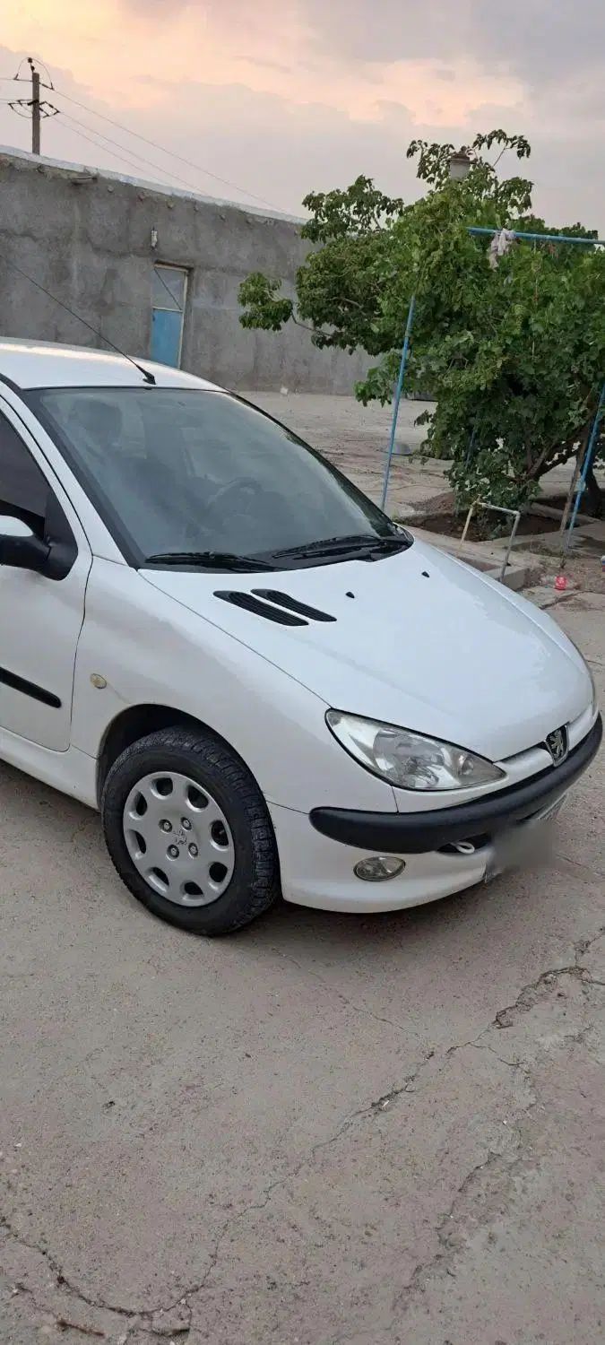 پژو ۲۰۶ صندوق دار v8 - 1398