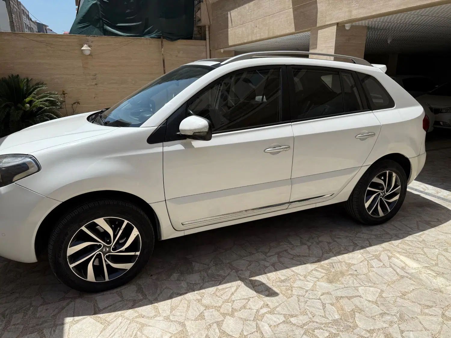 خودرو رنو، کولیوس آگهی ann_20306488