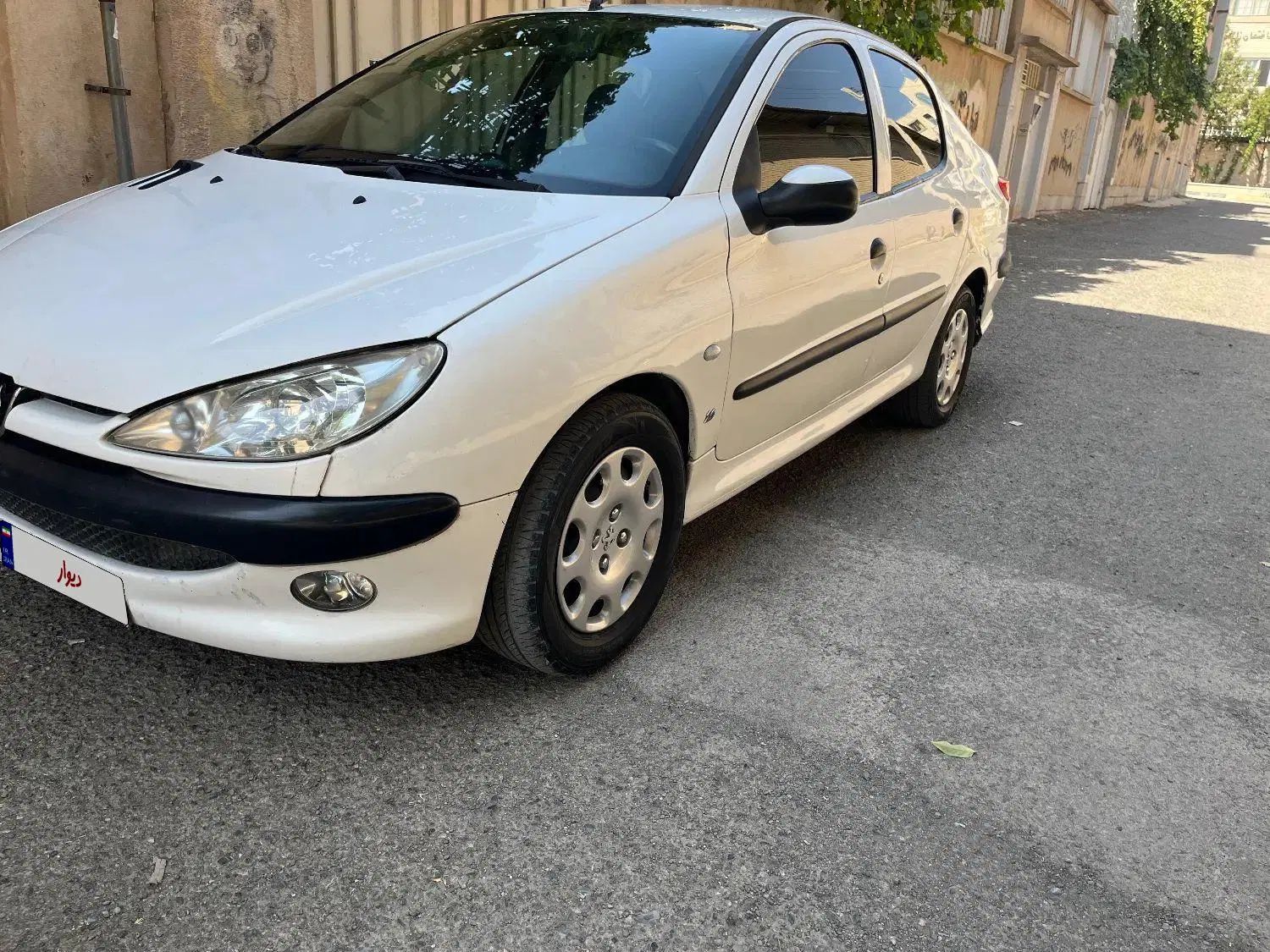 پژو ۲۰۶ صندوق دار v8 - 1393
