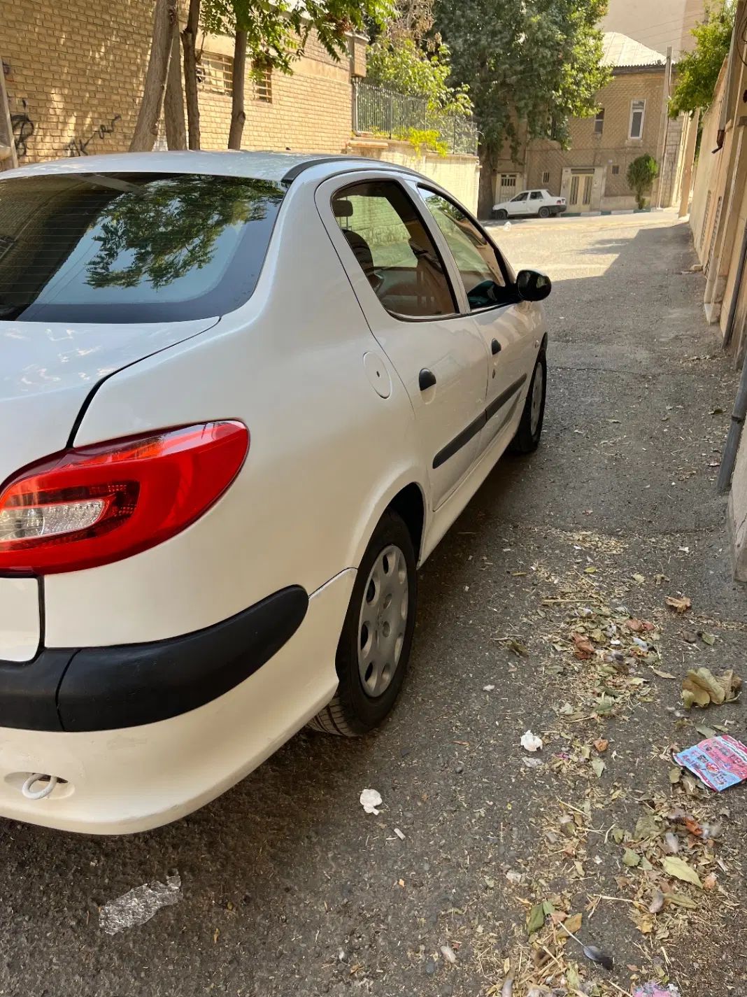 پژو ۲۰۶ صندوق دار v8 - 1393