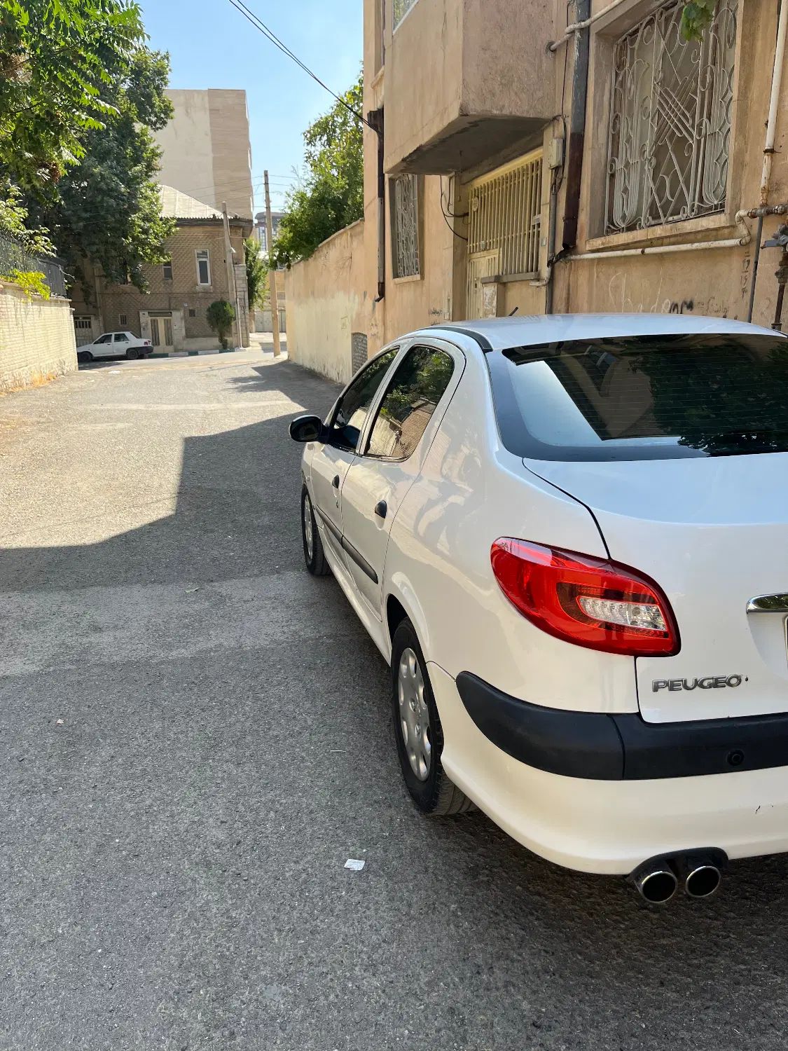 پژو ۲۰۶ صندوق دار v8 - 1393