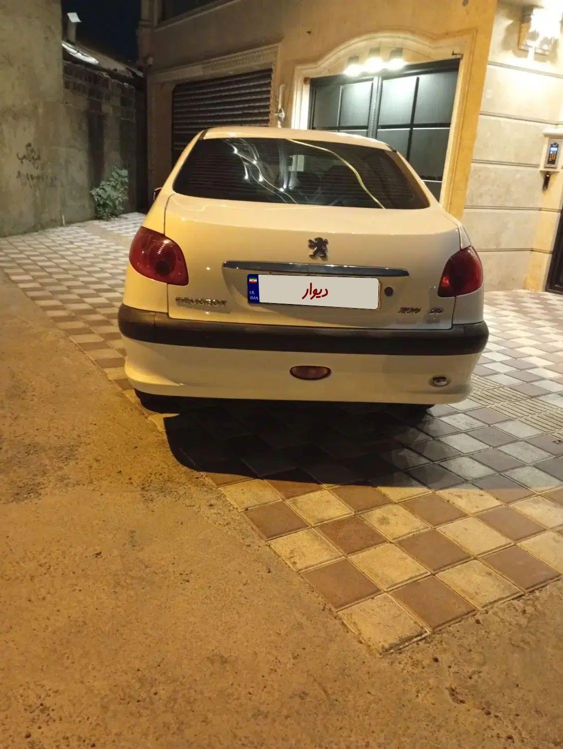 پژو ۲۰۶ صندوق دار v8 - 1395