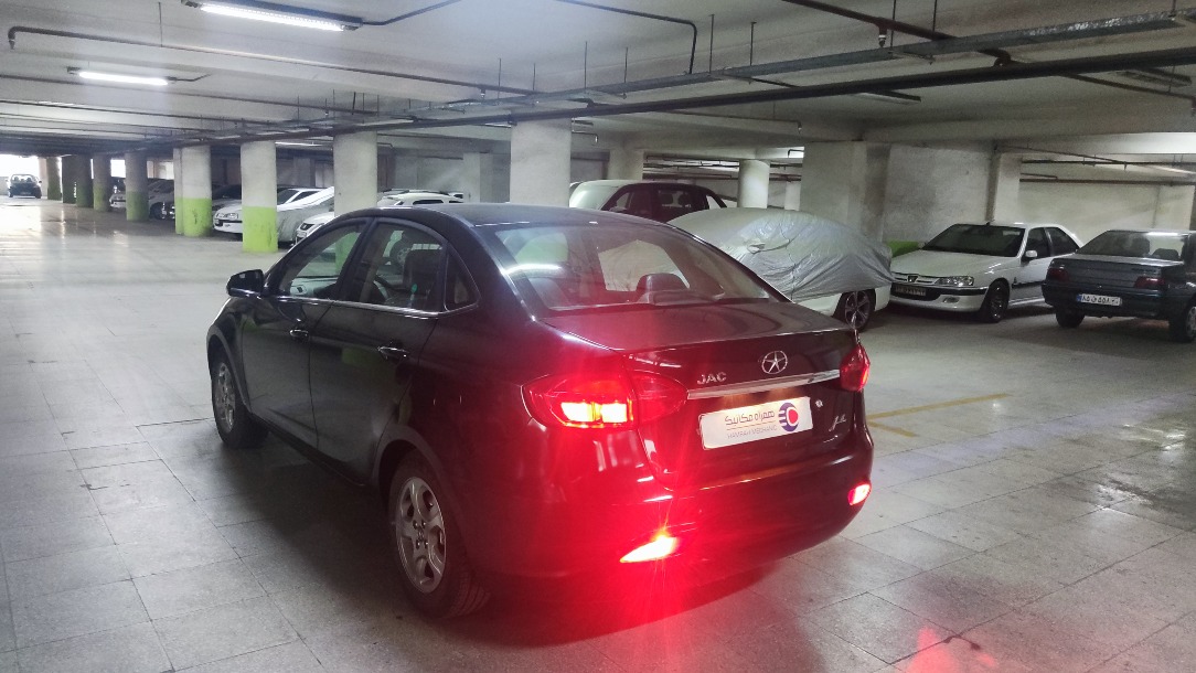 جک J4 اتوماتیک آپشنال - 1402