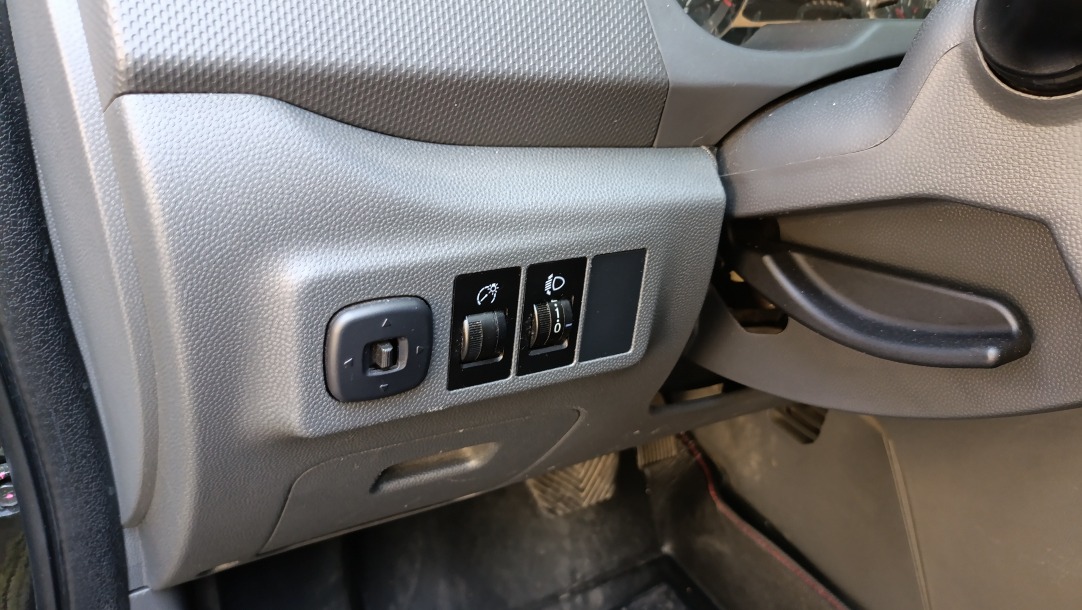 جک J4 اتوماتیک ساده - 1401