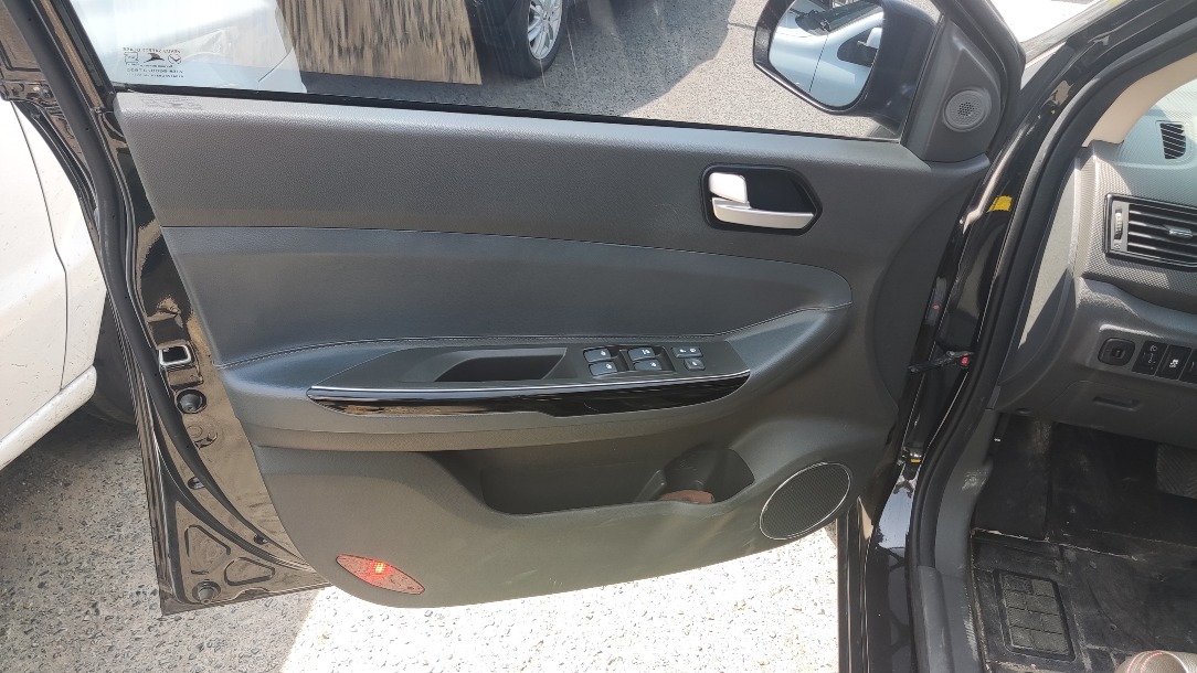 جک J4 اتوماتیک ساده - 1401