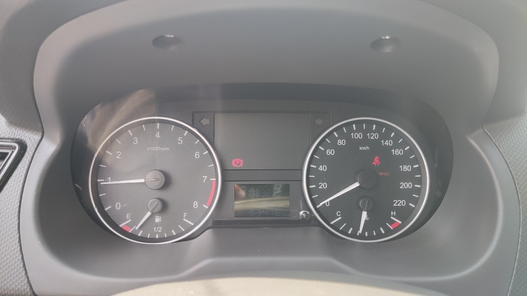 جک J4 اتوماتیک ساده - 1401