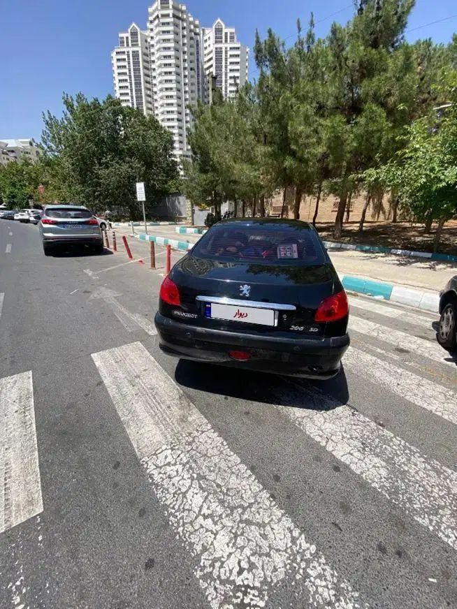 پژو ۲۰۶ صندوق دار v8 - 1399