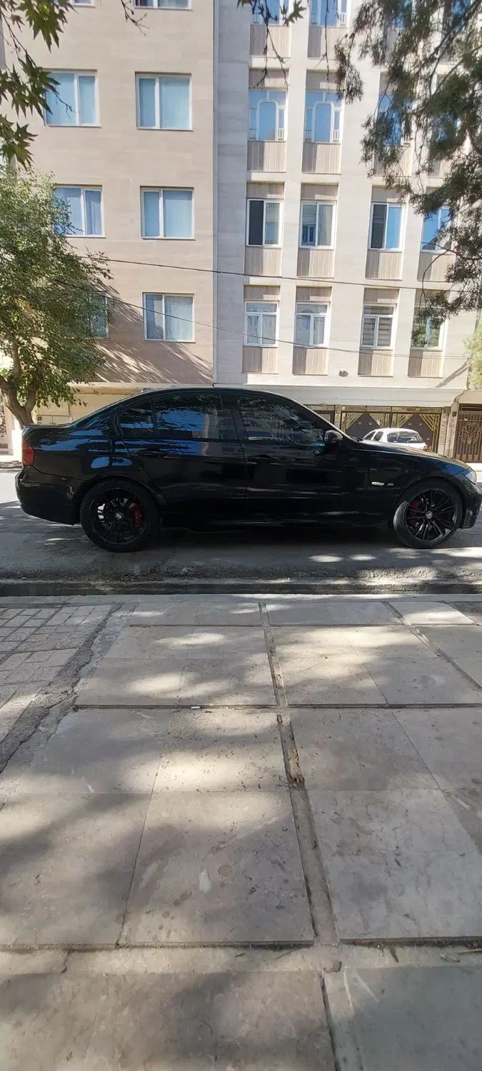 ب ام و سری 3 سدان 320i - 2007