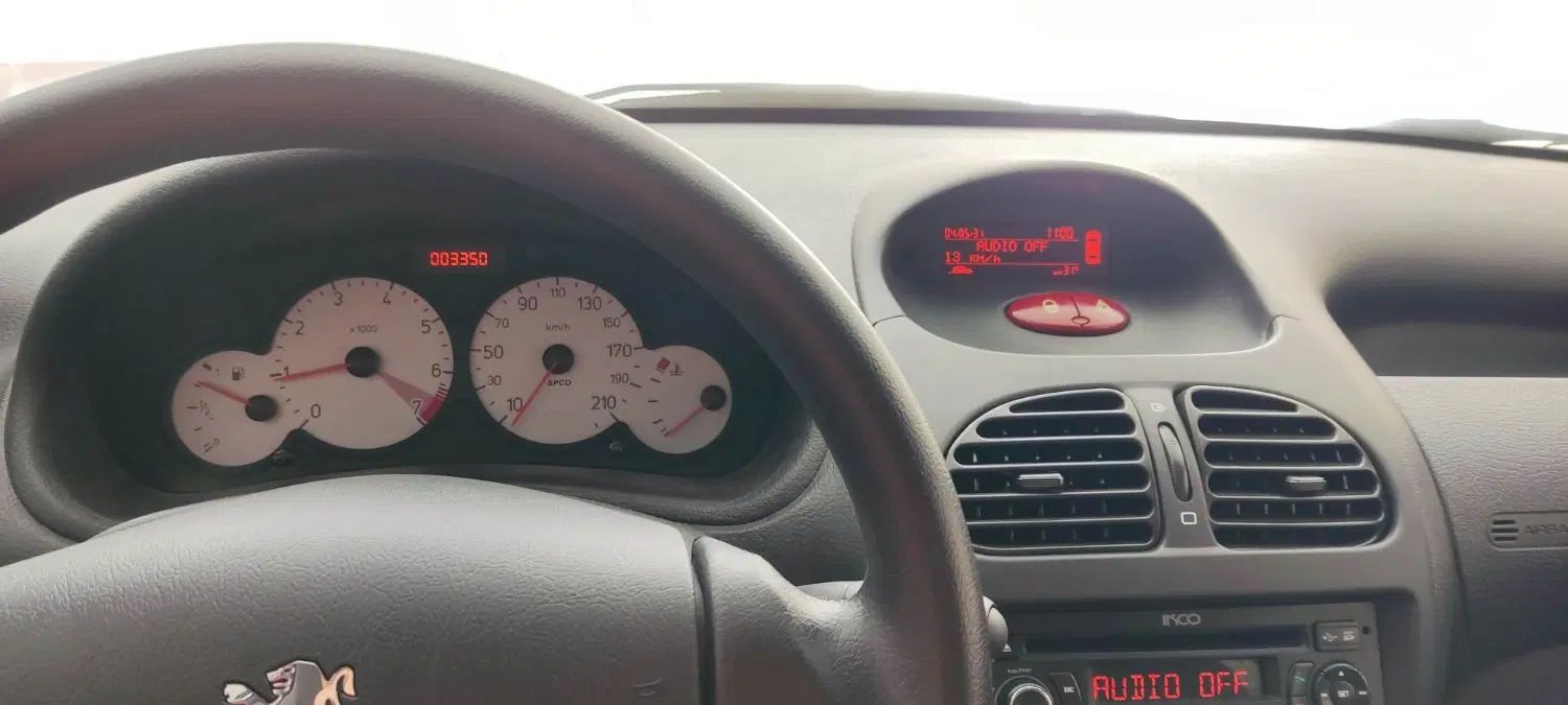پژو ۲۰۶ صندوق دار v8 - 1398
