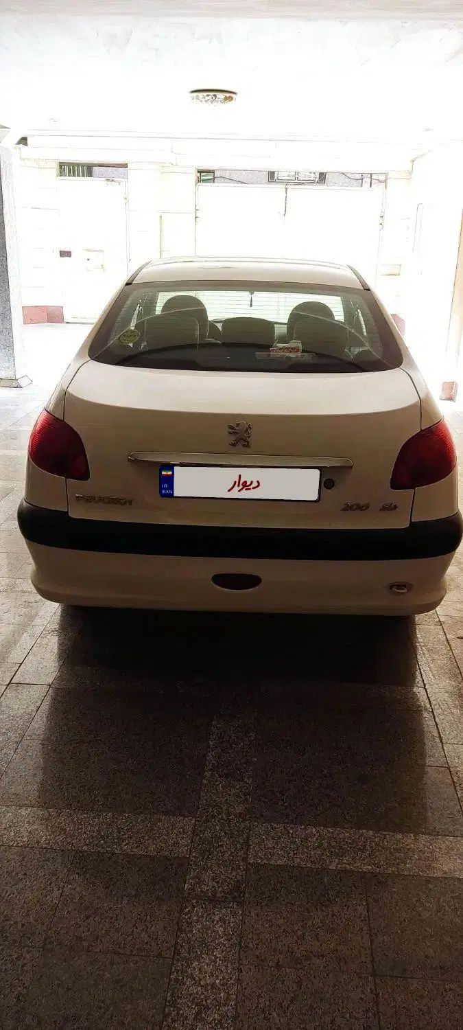 پژو ۲۰۶ صندوق دار v8 - 1398