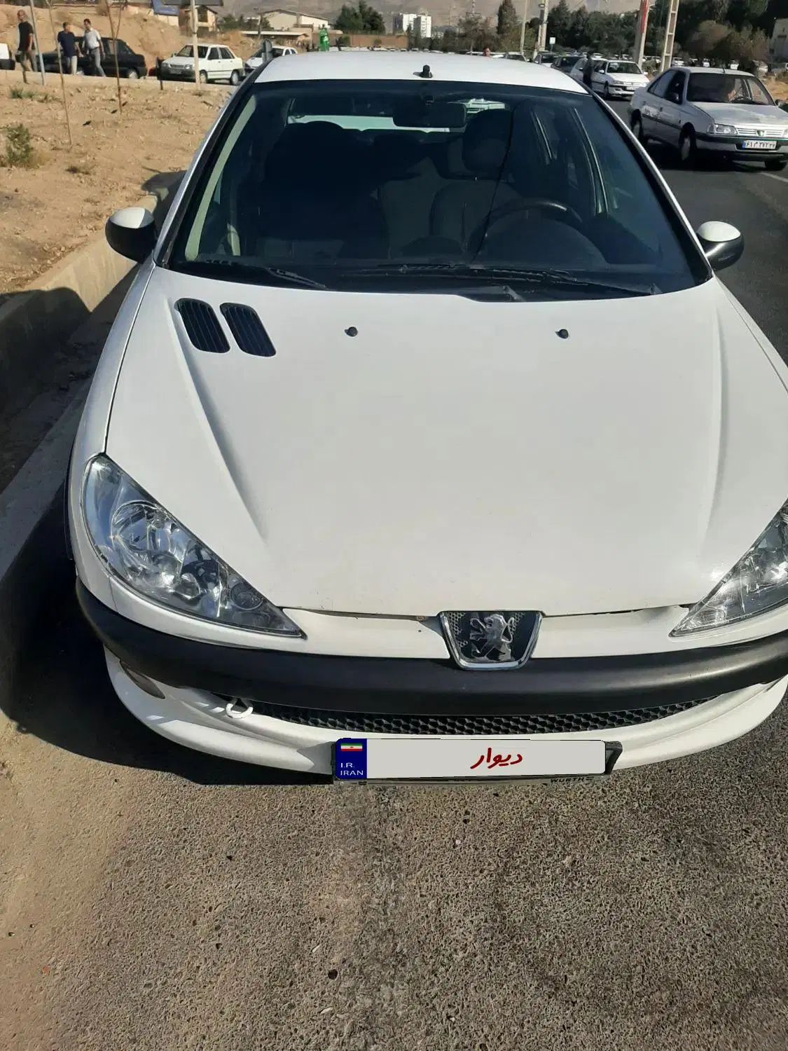 پژو ۲۰۶ صندوق دار v8 - 1391