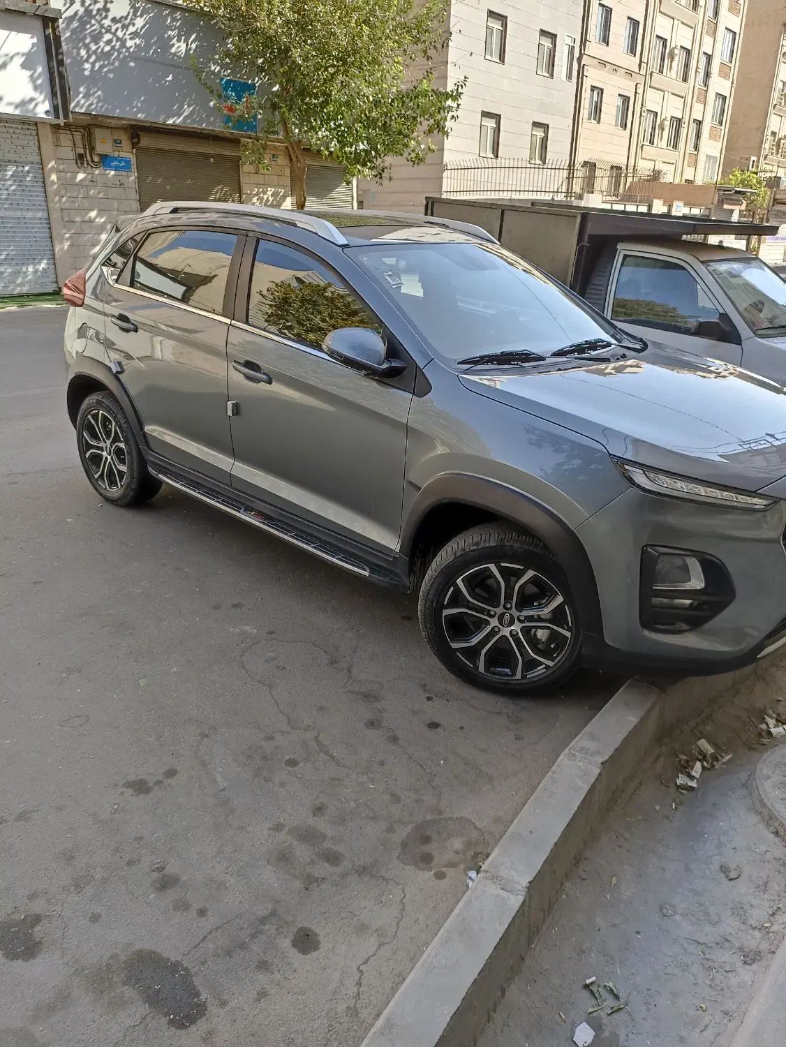 ام وی ام X22 پرو دنده‌ای - 1402
