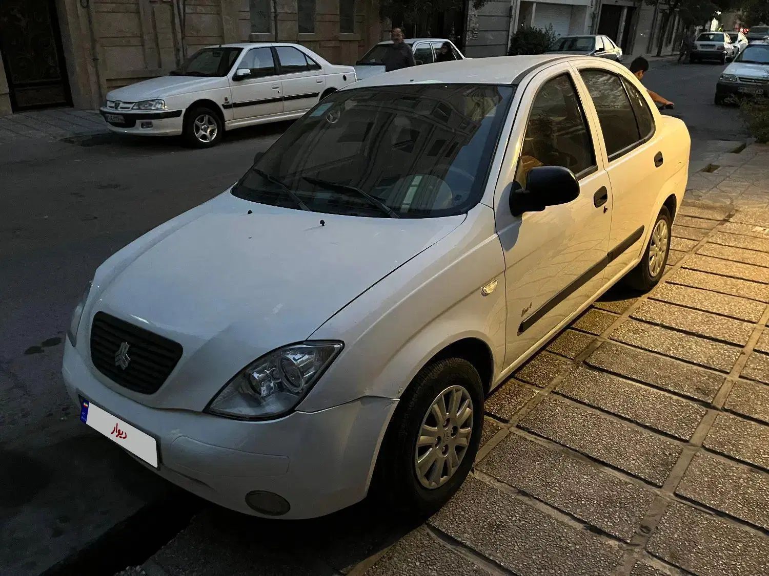 تیبا صندوق دار SX - 1394
