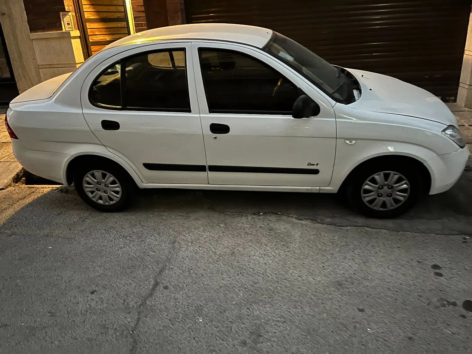تیبا صندوق دار SX - 1394