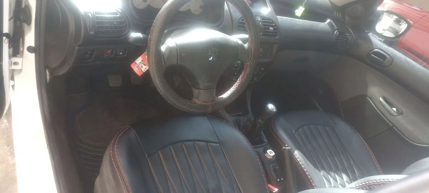پژو ۲۰۶ صندوق دار v8 - 1400