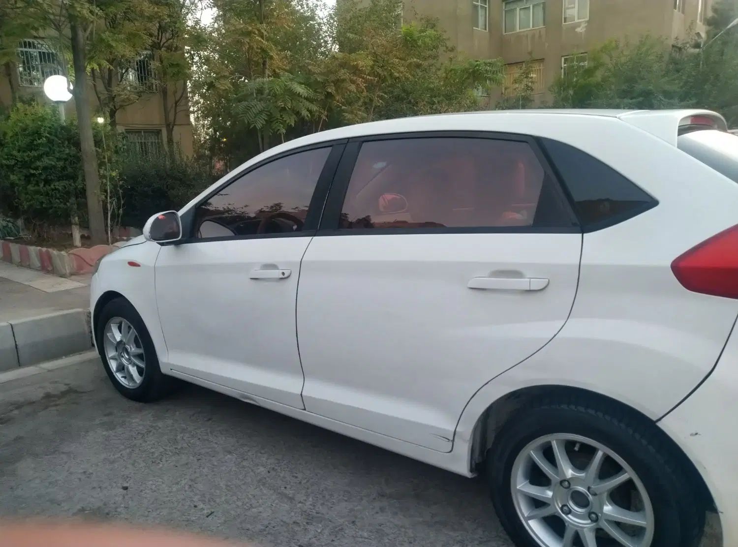 خودرو ام وی ام، 315 هاچ بک آگهی ann_20308671
