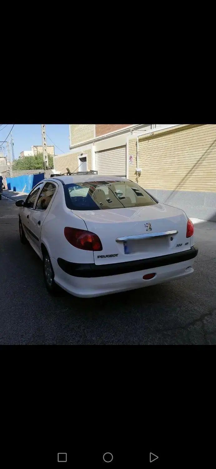 پژو ۲۰۶ صندوق دار v8 - 1398
