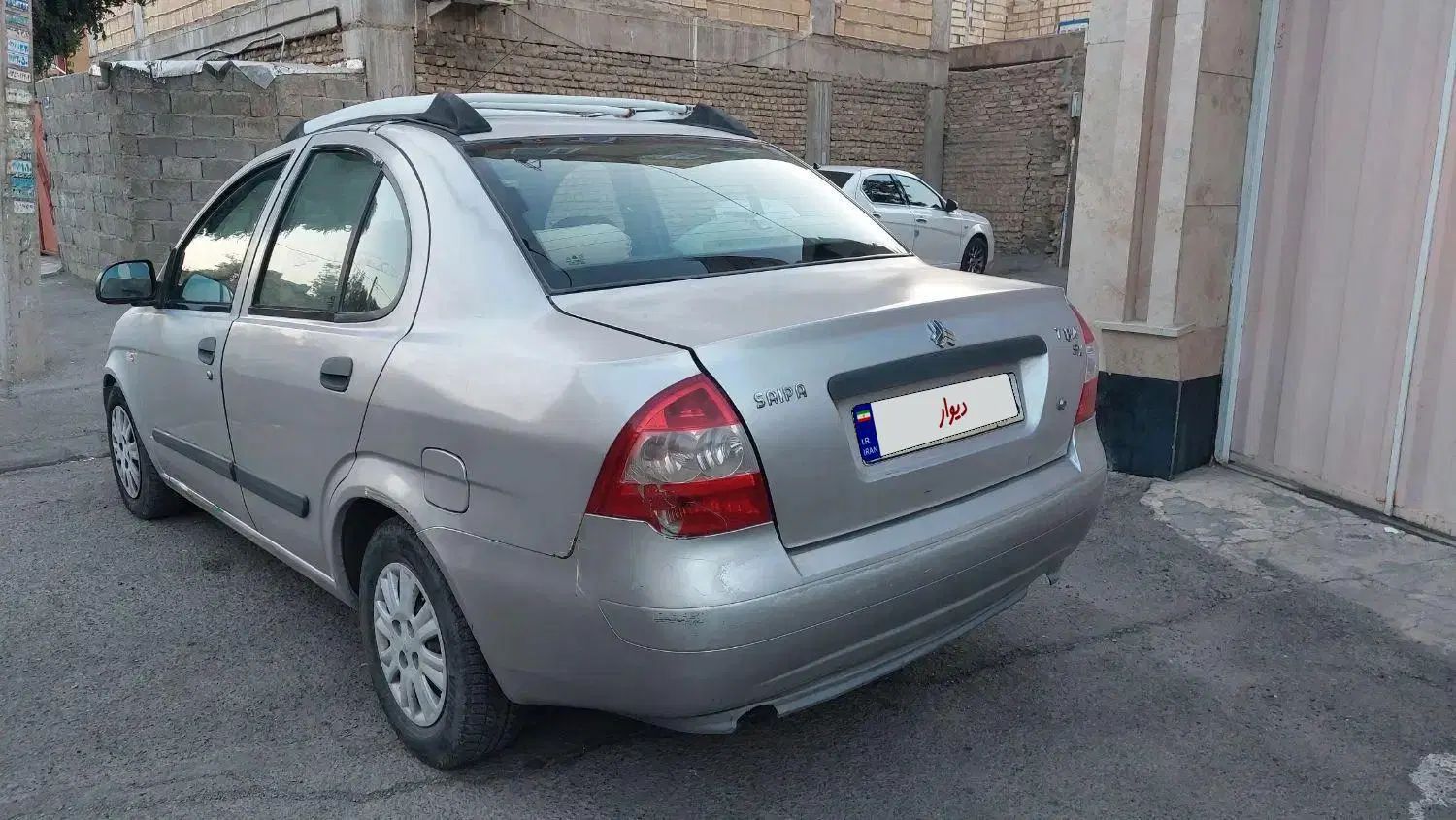 تیبا صندوق دار SX - 1392