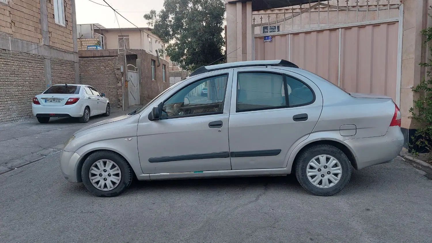تیبا صندوق دار SX - 1392