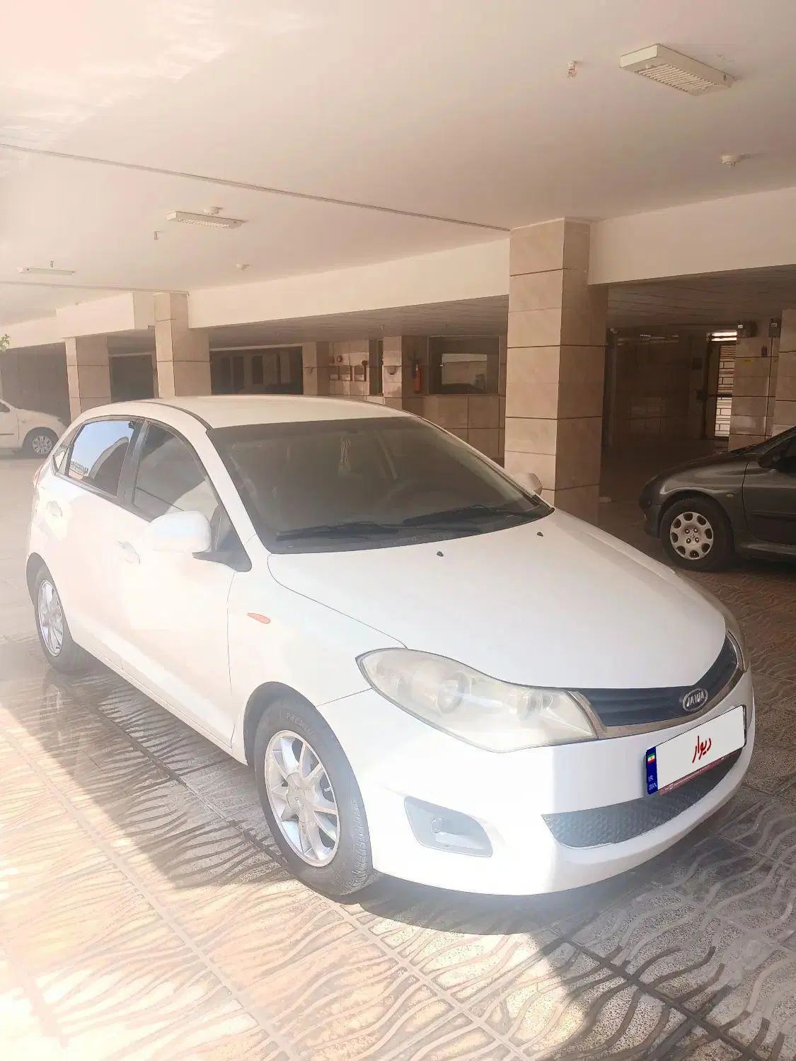 ام وی ام 315 هاچ بک ساده دنده ای - 1393