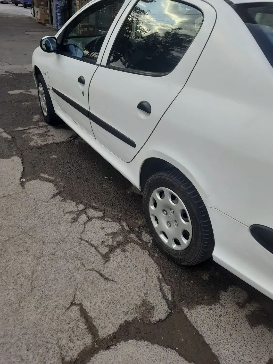 پژو ۲۰۶ صندوق دار v8 - 1393