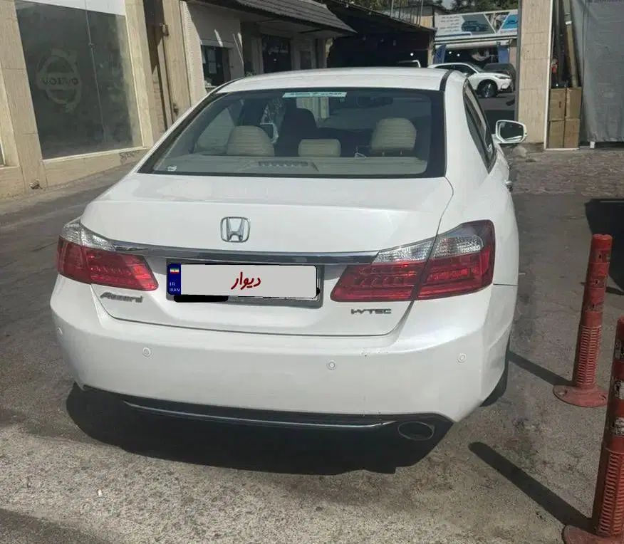 هوندا آکورد LX-B - 2014