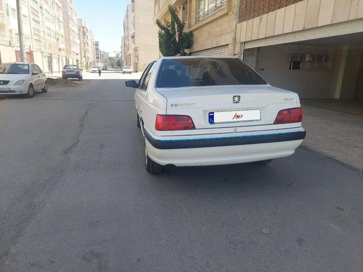 پژو پارس XU7P - 1402