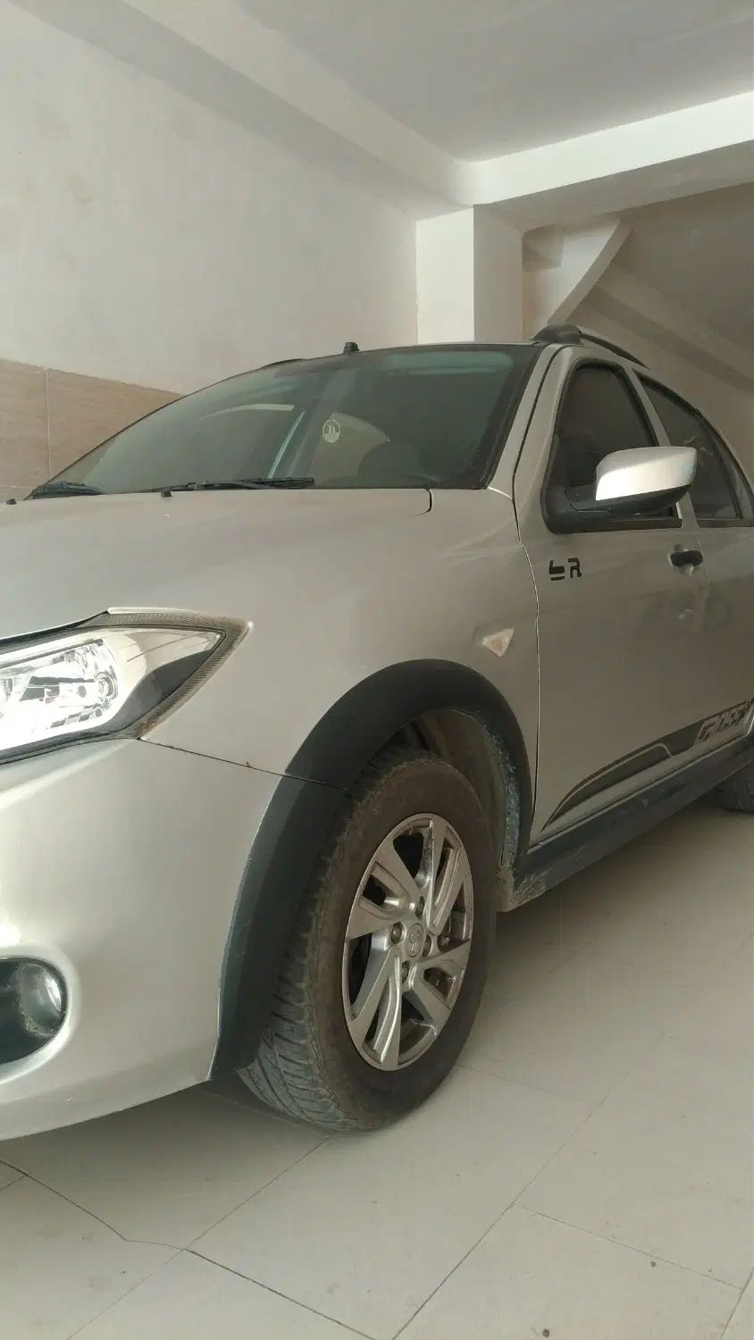 کوییک R دنده‌ای - 1399