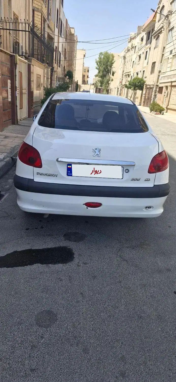پژو ۲۰۶ صندوق دار v8 - 1400