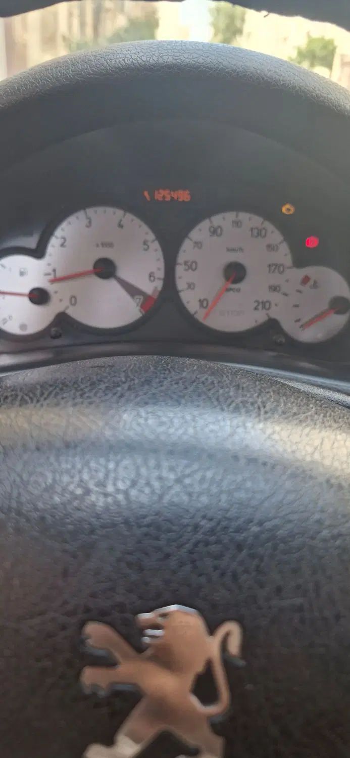 پژو ۲۰۶ صندوق دار v8 - 1400