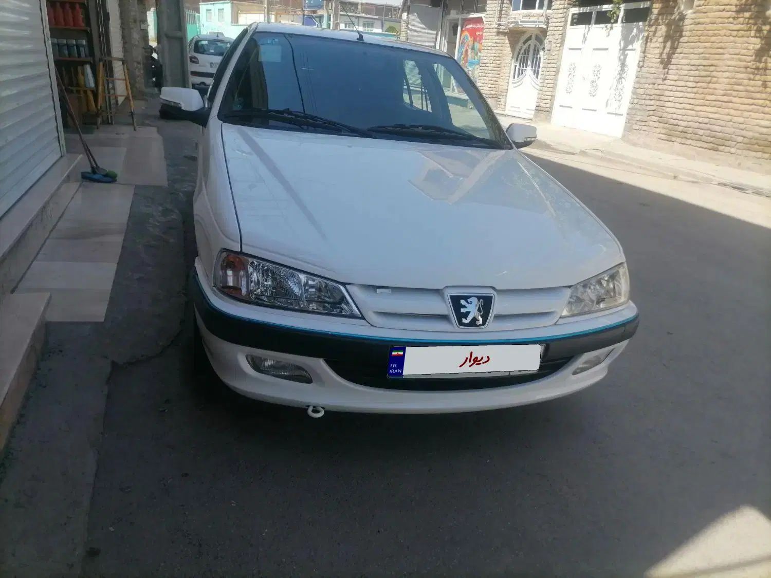 پژو پارس XU7P - 1402