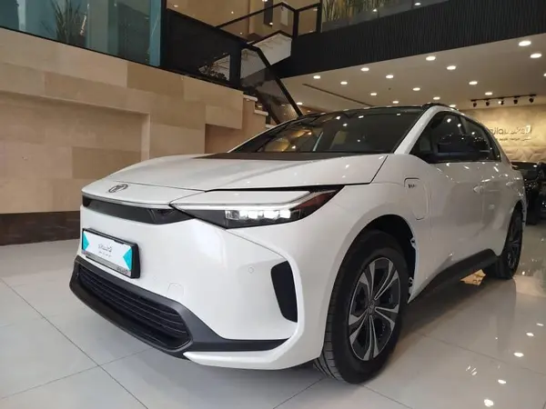 تویوتا bZ4X FWD پرو - 2024