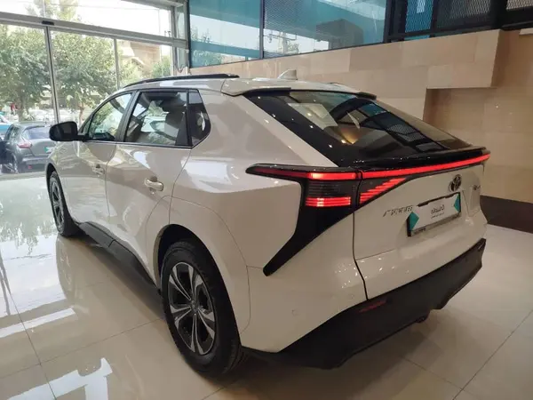 تویوتا bZ4X FWD پرو - 2024