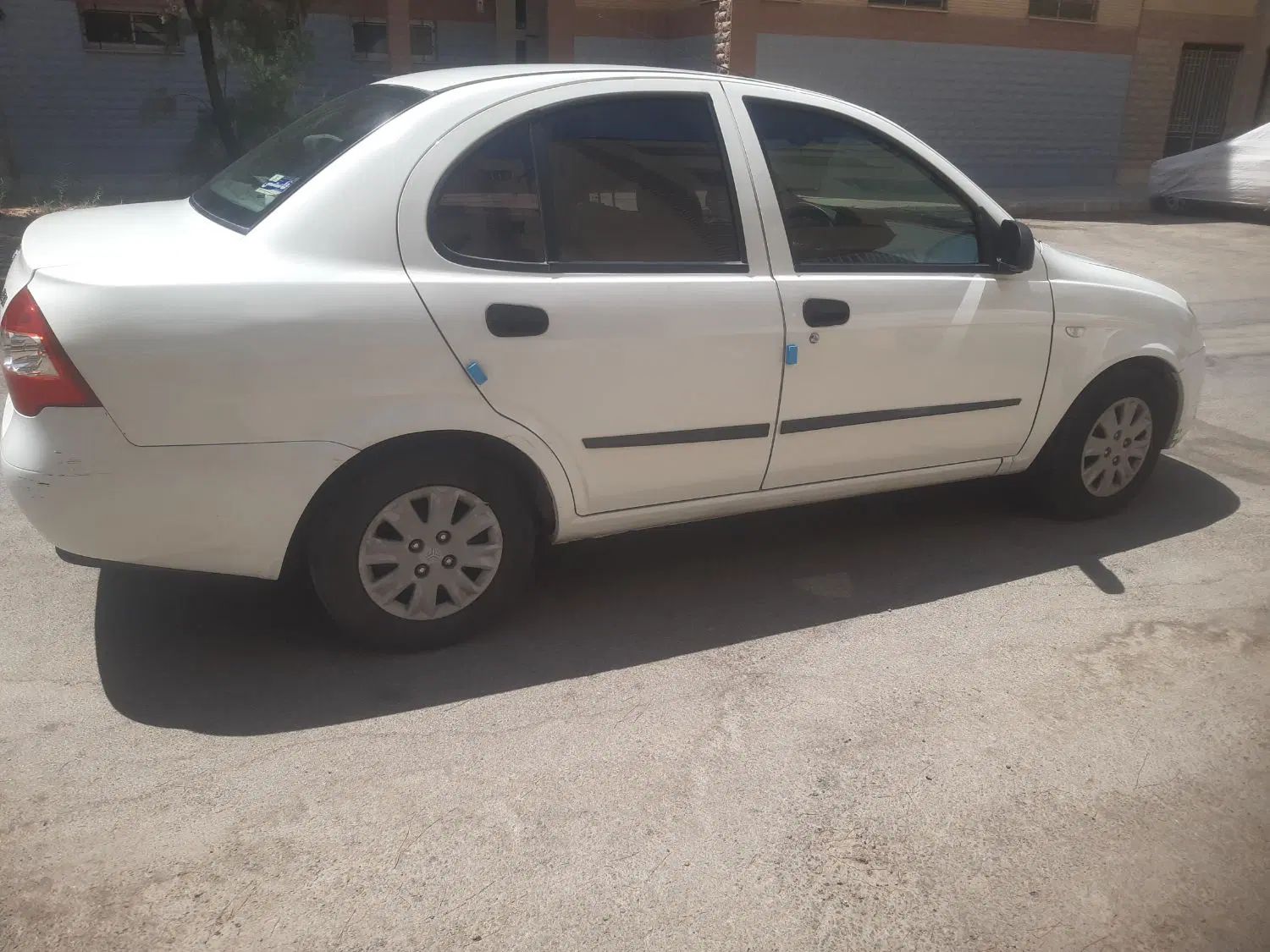 تیبا صندوق دار SX - 1400