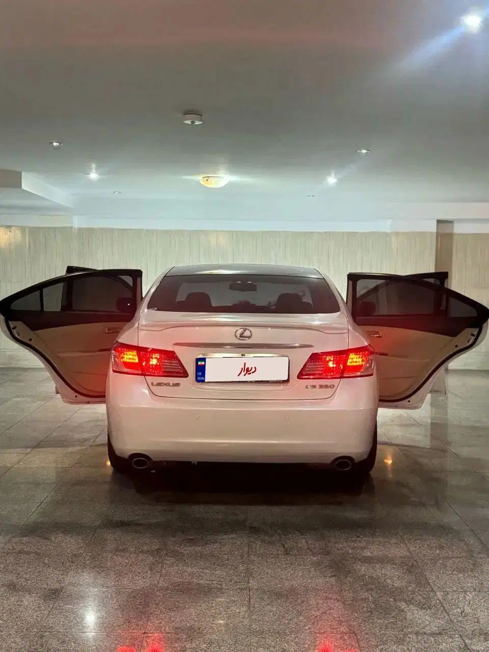 خودرو لکسوس، ES آگهی ann_20310833