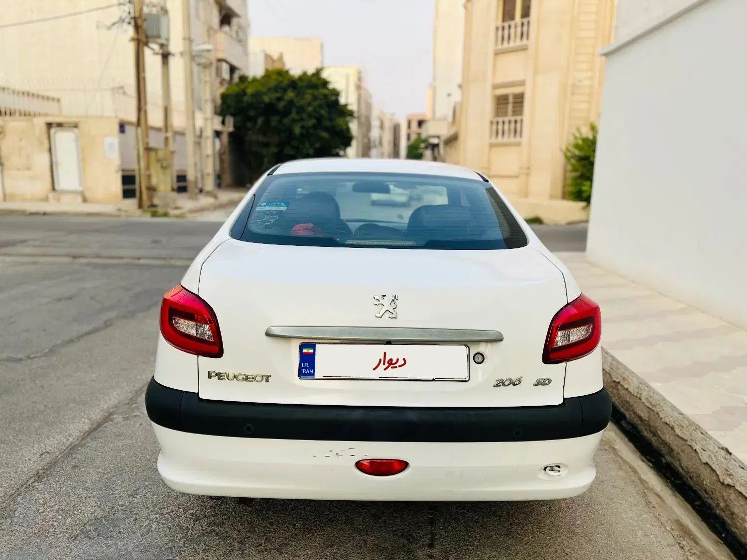 پژو ۲۰۶ صندوق دار v8 - 1397