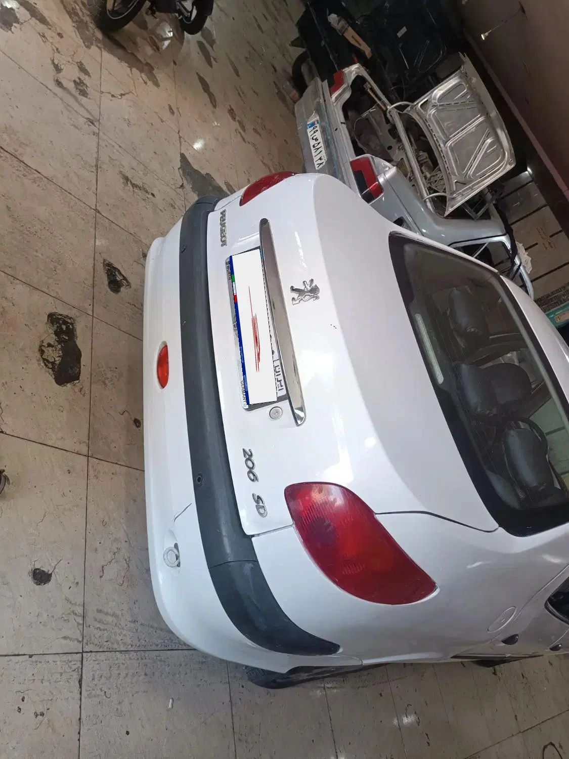 پژو ۲۰۶ صندوق دار v8 - 1394