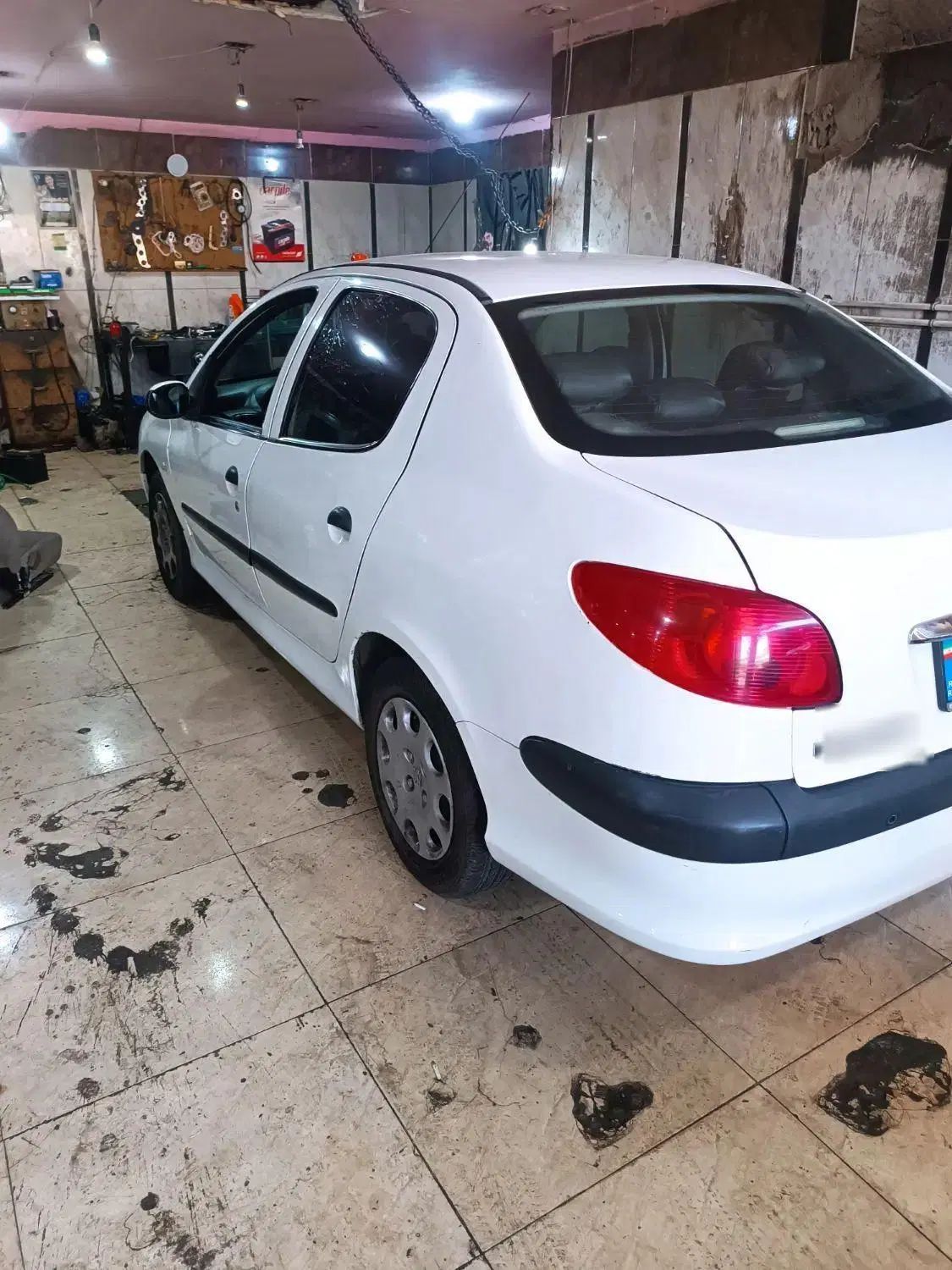 پژو ۲۰۶ صندوق دار v8 - 1394