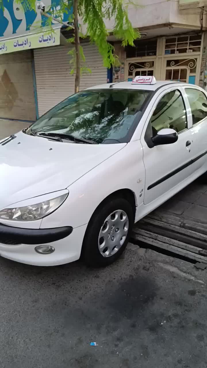 پژو ۲۰۶ صندوق دار v8 - 1396