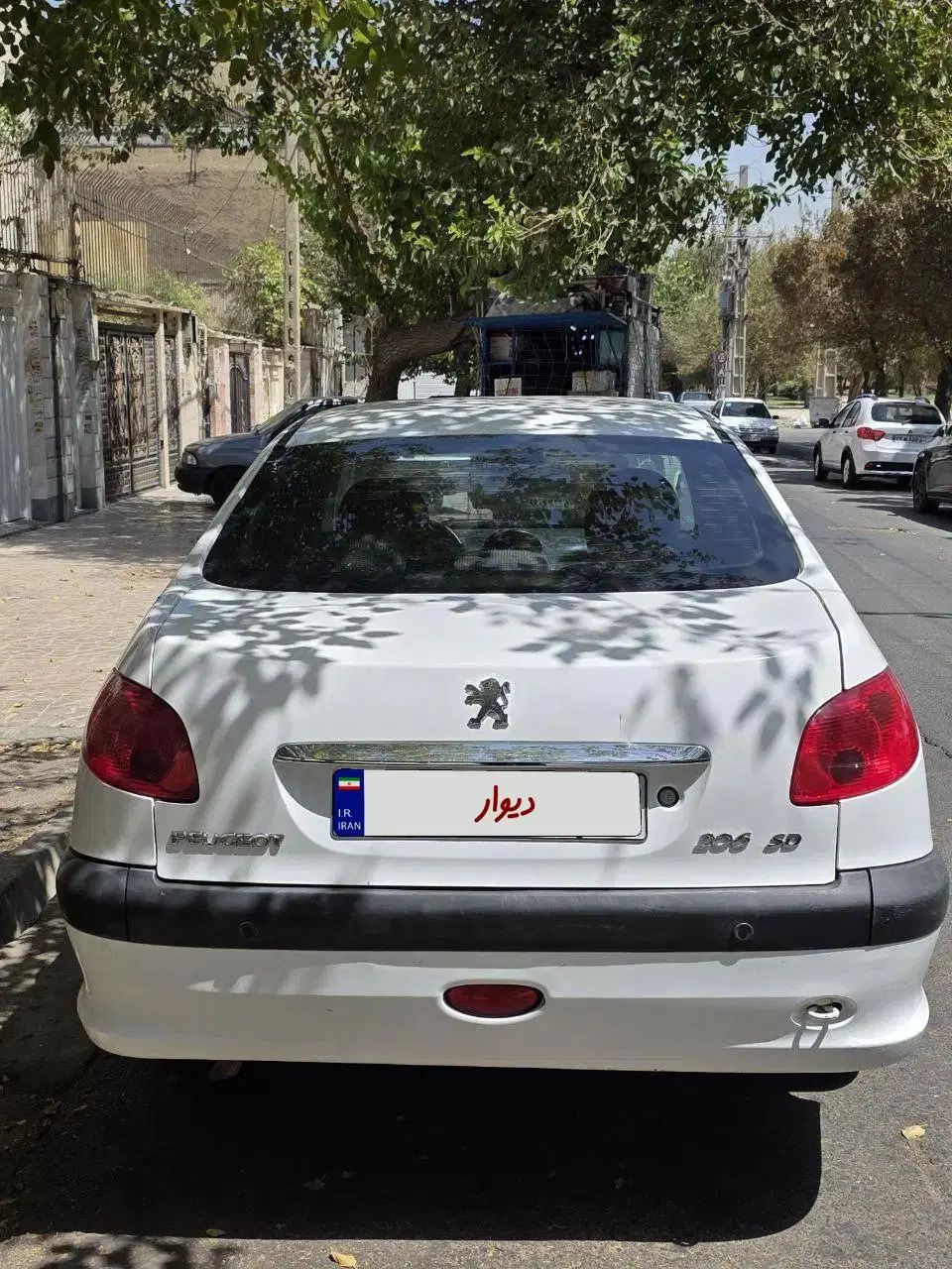 پژو ۲۰۶ صندوق دار v8 - 1396