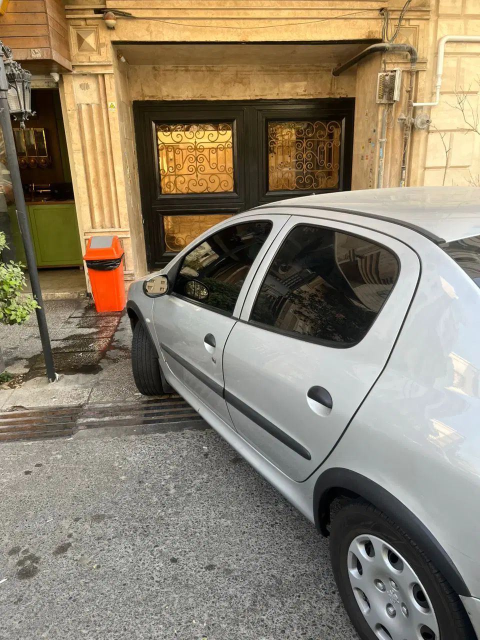 پژو ۲۰۶ صندوق دار v8 - 1390