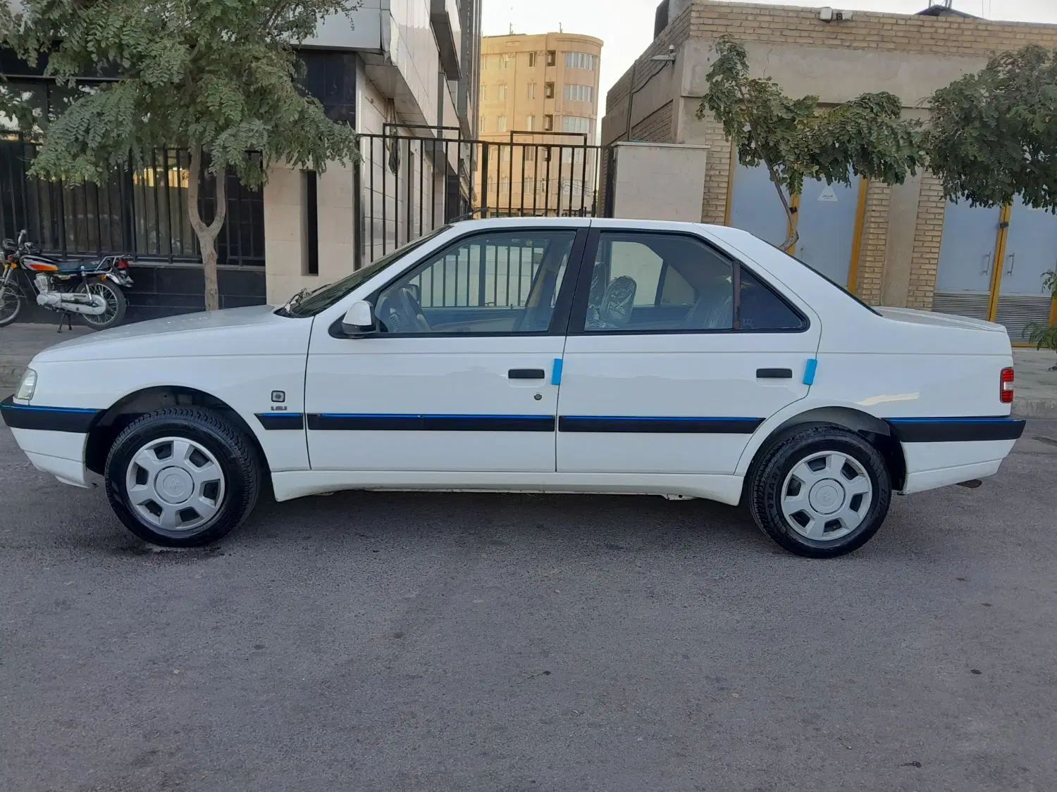 پژو 405 SLX بنزینی TU5 - 1397
