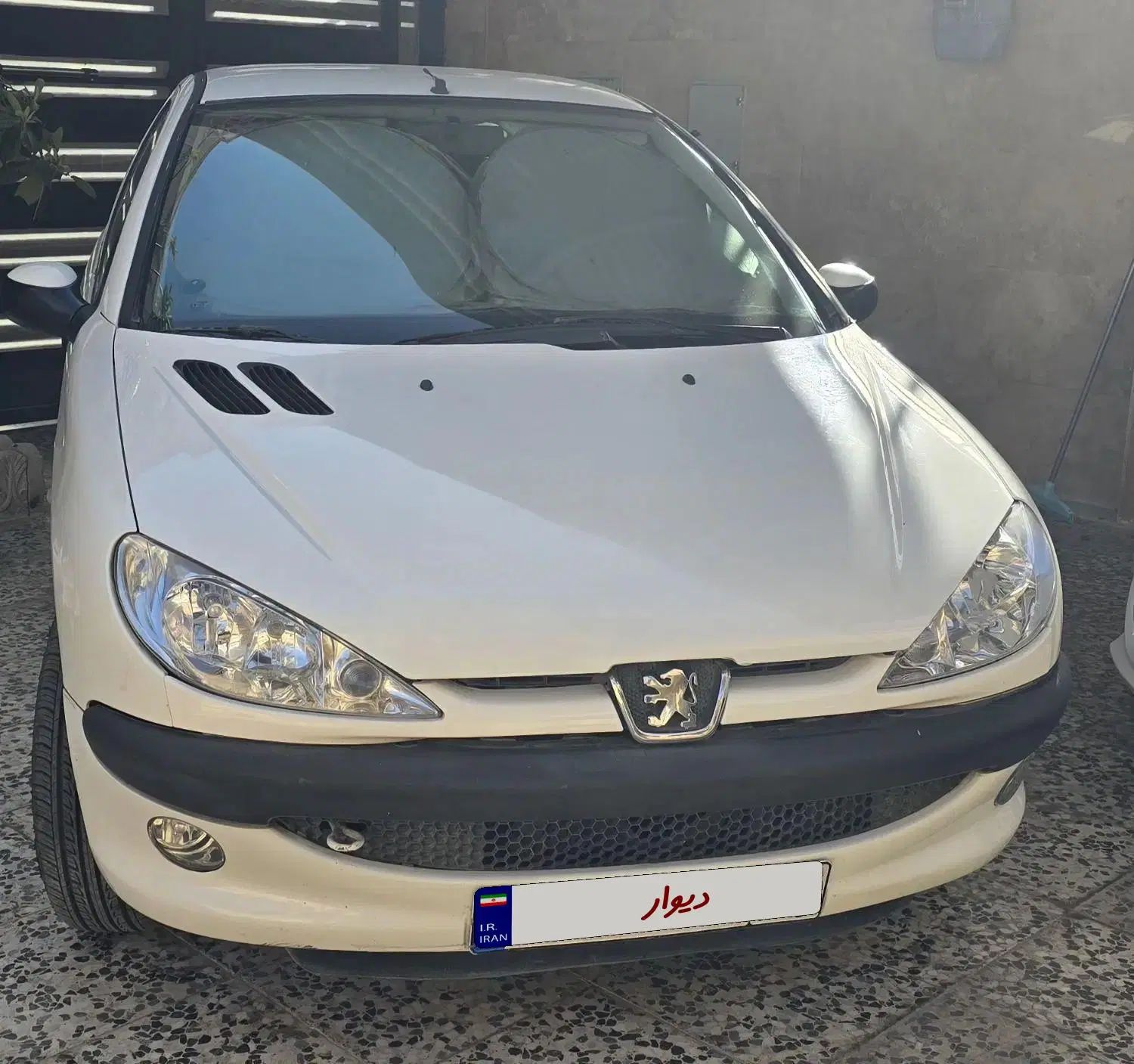 پژو ۲۰۶ صندوق دار v8 - 1394