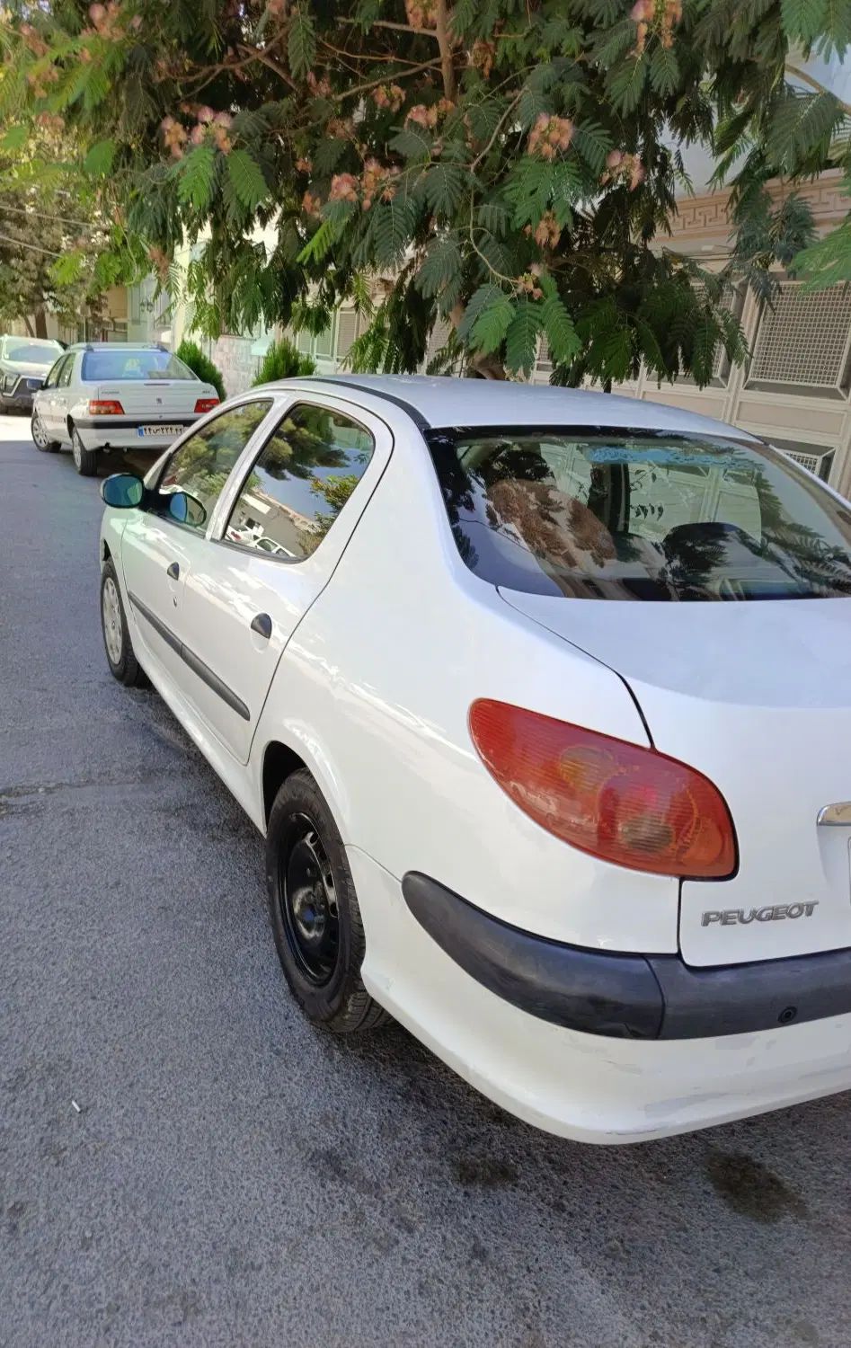 پژو ۲۰۶ صندوق دار v8 - 1393