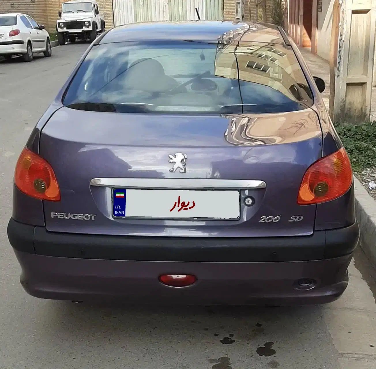 پژو ۲۰۶ صندوق دار v8 - 1394