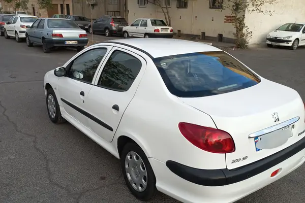 پژو ۲۰۶ صندوق دار v8 - 1396