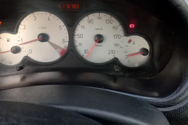 پژو ۲۰۶ صندوق دار v8 - 1396